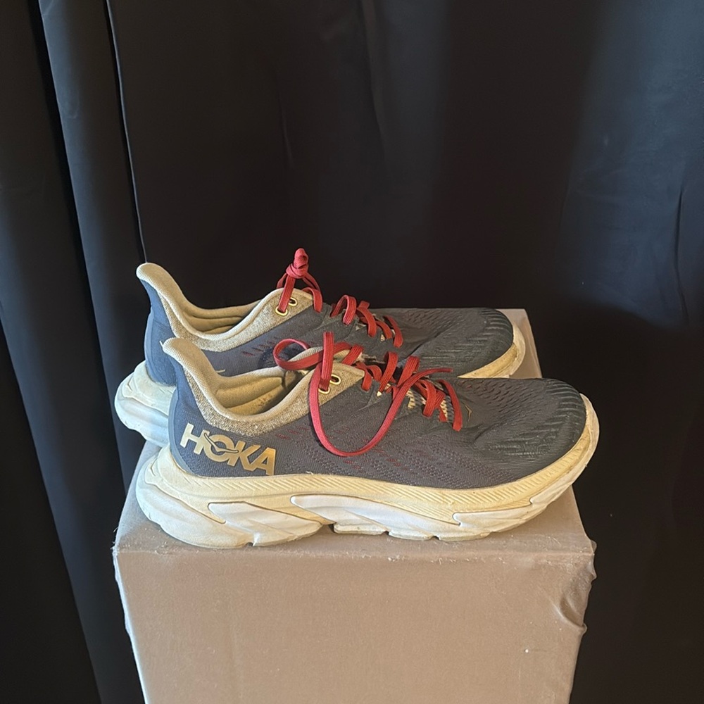 Hoka woman’s  tennis shoes, size 10